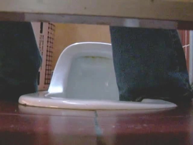 东国大学师范学院女生厕所偷窥