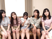 [SKMJ-368] 素人女子大生限定！仲良し5人組がせまーいお風呂で初めての密着デカチン混浴体験！ゼロ距離でのプリケツ＆おっぱいポロリ祭り！ - 2of5