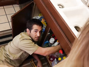 水管工骗妻子用身体偿还债务各种干逼操菊