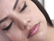 她会出轨 - 罗斯·达林用美妙的按摩和深重的性爱来庆祝她的生日