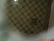 偷拍长春远东大骚逼宾馆下班洗澡