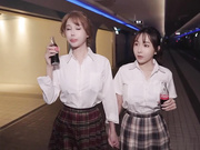 淫荡学妹旋转木马帮我高潮