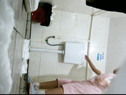 精品推薦 某高校公共女廁全景拍攝各式美女如廁 貌似有個來月事的氣質眼鏡妹子下面毛毛非常濃密～1080P高清