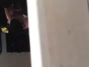 精品推薦 冒死用手機拍攝到的網吧包間裏的小情侶激情啪啪 各種體位操得有點猛啊 1080P原版高清