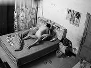 居家攝像頭黑客破解拍攝到的如狼似虎之年媳婦與老公啪啪過性生活 搞硬雞巴騎坐爽的欲仙欲死 露臉高清