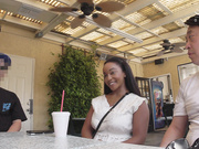 [HIKR-227] ロスのバス停でナンパした巨乳黒人ガールと日本のおじさんの中出しセックス！リリー（22） - 2of5