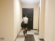 华裔眼镜美眉大学毕业去面试色诱大屌老外三个洞都被插个遍