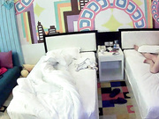 精品推薦 咪咪很大很粉嫩的妹子與包養中年大叔酒店開房啪啪 按在床邊爆力抽插 好爽好刺激 720P原版高清