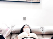 剧情演绎追债上门强上人妻，丝袜高跟淫声荡语深喉口交大鸡巴，在小哥在沙发上爆草蹂躏，吃奶玩逼浪叫不止