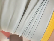 精品小少婦，黑絲白臀，玲瓏有致小騷貨，直播間人氣爆棚，千嬌百媚共度春宵