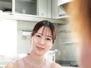 [破解] VEC-731 ノーパン直穿きパンストの美脚で僕を誘惑する友人の妻 森あやみ - 1of5