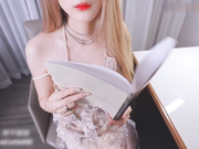 饼干姐姐-【师生偷情】性感丝跟老师家访偷情，害羞足交高潮小穴特写白浆溢出