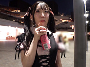 MAAN-1135 ソシャゲ廃課金ツインテガール 財布も家族も崩壊寸前 (原陽菜乃) - 1of5