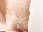 母子乱伦身材超好小妈偷情被儿子知情，趁着做瑜伽换衣摸小穴威胁做爱，欲火焚烧插入秒射天啊