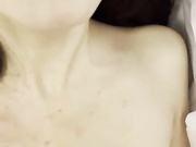 山东潍坊美女老师 李怡甜 出轨视频被曝！露脸玩裸聊深喉口交 炮友面前玩具自慰淫爆！超反差的淫妻荡妇！