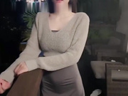 被带绿帽的嫂子生气离家出走出门什么都没有带的嫂子让小叔子