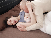 [破解]ADN-601 被轻浮的继父搞了不希望怀孕的人妻 白峰ミウ - 4of5