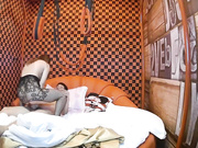 情趣酒店TP有文化的人真会玩好性感的内衣我也醉了这么近距离居然没有发现摄像头