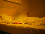 露脸宾馆约战美容院小老板娘性感黑丝配粉红色薄纱情趣内衣操的全是经典姿势720P高清