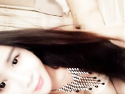 据传 某男明星女神级性感女朋友与情人偷情自拍视频曝光！大大的眼睛,长得真是太漂亮,国语！