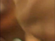 昨晚又有几百号人围观美女主播诺儿夫妻直播啪啪