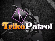 超靓的18岁极品露脸白嫩妹子还没发育好，就在宾馆和2位猛男玩3P，射在逼外