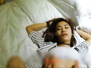 【2018收官之作】重磅迷奸 真实下药迷操高颜值香港嫩模Debby 无套随便爆操内射 附生活照 高清1080P完整版