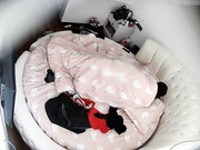 气质性感的白领美女被男友带到酒店后要啪啪,美女不愿意被男的强行一件件脱掉衣服,抠到快高潮时才狠狠操!