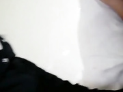 柠檬晚上出击勾搭上个演杂技的同龄饥渴小伙玩母子乱伦对白精彩