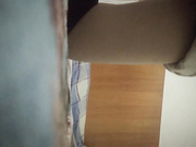 快餐达人城郊召妹泄火看上穿高筒靴的鸡妹二话不说进屋就脱掰开BB瞅瞅然后进入疯狂输出干一半鸡妹接个电话