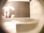 香奈儿情趣套房偷拍女同性恋开房样子很MAN的公要禽兽熟睡中的母我草这公的还抽烟