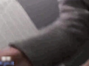 独家推荐 性感漂亮美女风景区游玩时寂寞难耐,拉着男友到公共卫生间疯狂操B自拍,空间太小只能后插式干.太刺激了！