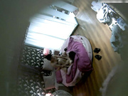 高颜值性感靓妹上班时间偷跑出来和情人酒店私会,进屋就按耐不住女上位干,连续被内射了2次才老实.皮肤真白!