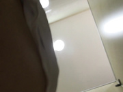 大胆厕拍美女拉屎