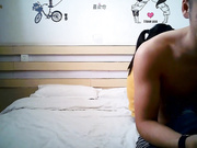 快递小哥小吴榜上了如狼似虎之年老板娘去开房穿上情趣内衣让他用力干以后升他做主管