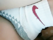 剧情演绎家教补习老师趁着小静同学家里没人威逼利诱把她给禽兽了，极品大胸一线粉嫩逼太诱人了