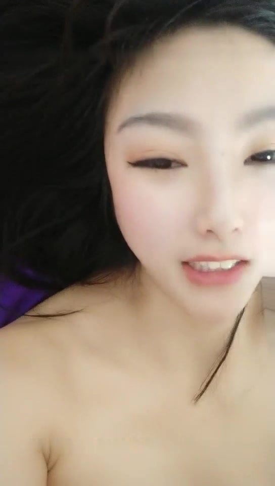 丰满无毛粉逼少妇【吞精小公主】按摩床上推油按摩乳推，乳交后入快速猛操