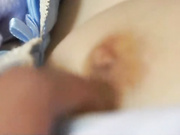 在女儿房间把水嫩的侄女给迷奸了 奶子真是粉嫩 逼逼也水多滑润