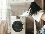 色弟弟午休工作间勾引强操极品S级身材骚姐姐 扒下牛仔裤后入不停怼操