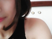 宅男女神主播换了两套情趣服 小妹妹粉的出水 舔完手指扣下面撸管必备