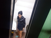 偷拍楼上00后妹子洗澡