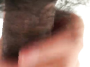 16 骚货女同事超近镜头吃鸡巴，她是真的喜欢吃