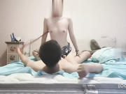 饑渴風騷美少婦居家偷情私會健壯小夥情人啪啪打炮 主動跪舔雞巴翹臀後入幹得嗷嗷直叫 國語720P高清