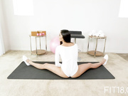 Fit 18  - 51kg - 我中出了柔软的前芭蕾舞者