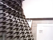 【全網推薦】【稀缺偷拍資源】最新咖啡廳廁所偷拍多位時尚OL美女尿尿 稀缺資源值得收藏～原版高清