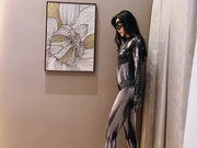 推特女神爱丝袜Vivian姐最新定制主题-蜘蛛侠美女 扛腿抽插 爆操颜射