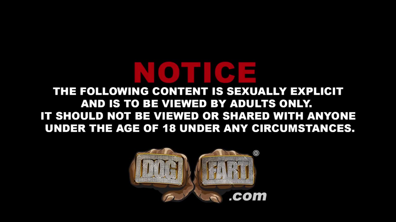 Brooklyn Chase和Mandingo肛交前先玩足交