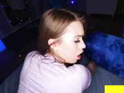 梦幻房深喉后入内射波浪臀大眼萌妹