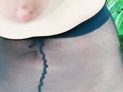 爆乳美少妇勾搭田里除草大爷田里老汉腰杆子就是硬干到求饶