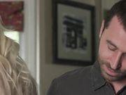 绿帽丈夫让高挑金发荡妇老婆与陌生人性交